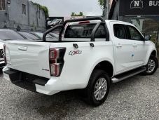Isuzu