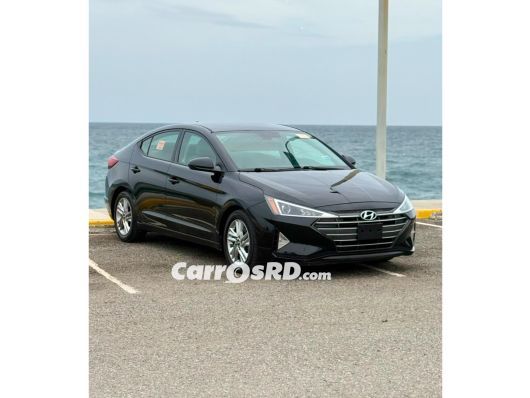 Hyundai Elantra Carros en venta