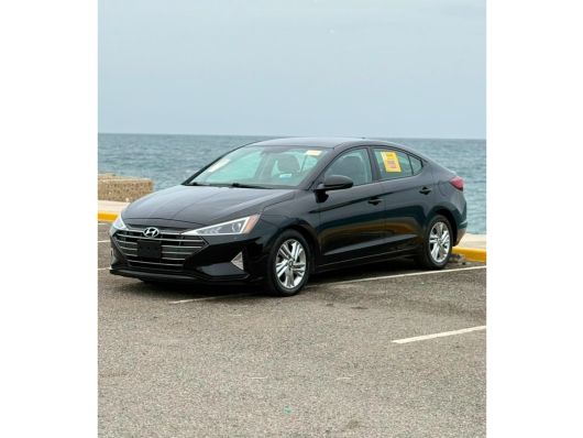 Hyundai Elantra SEL en venta
