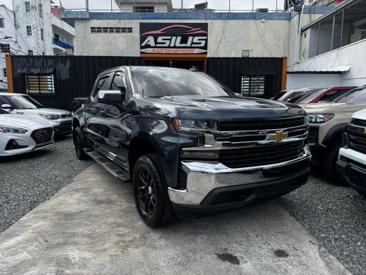 Chevrolet Silverado LT en venta