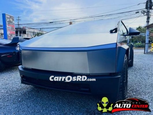 Tesla Model Y Camioneta en venta