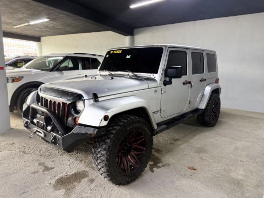 Jeep Wrangler Sahara Unlimited en venta