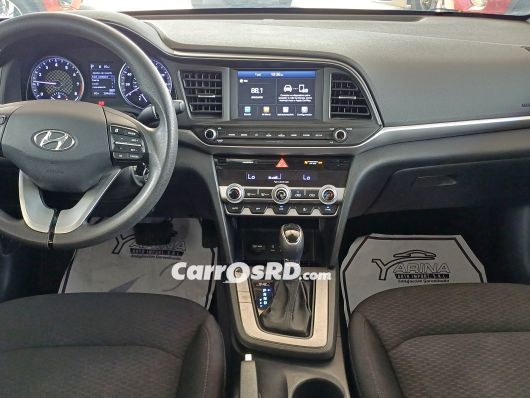Hyundai Elantra Carros en venta