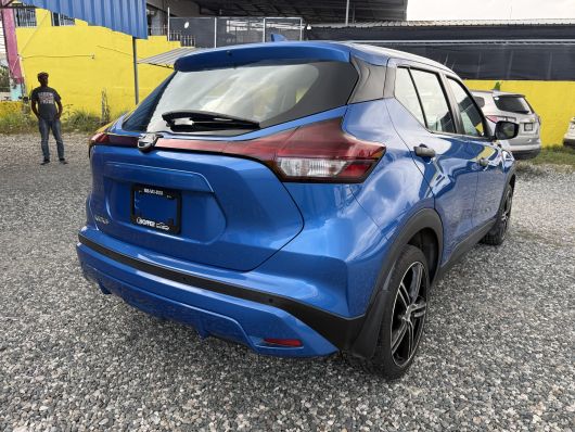 Nissan Kicks S