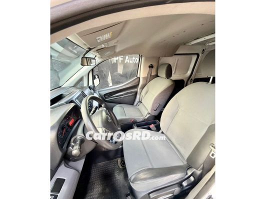 Nissan NV Minivan en venta
