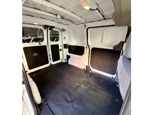 Nissan NV 200