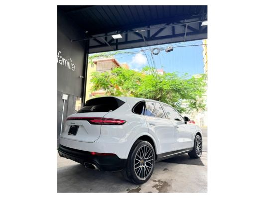 Porsche Cayenne Básico
