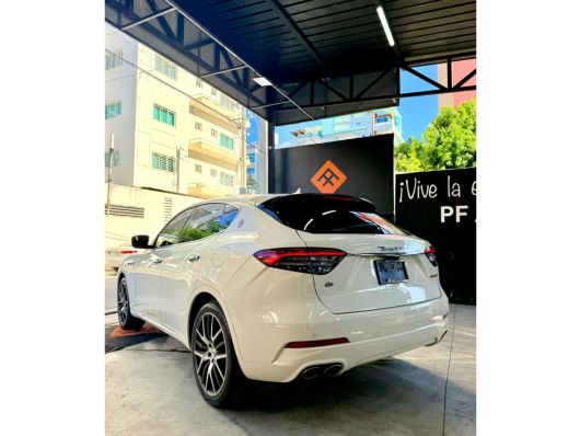 Maserati Levante SQ4