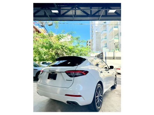 Maserati Levante SQ4
