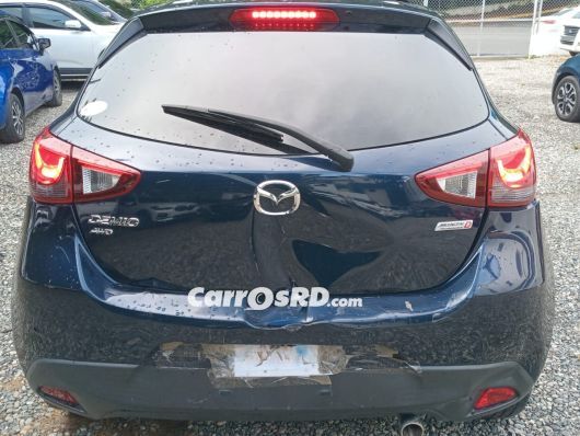Mazda Demio Carros en venta