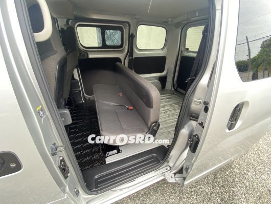 Nissan NV Minivan en venta