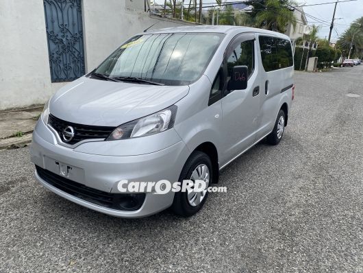 Nissan NV Minivan en venta
