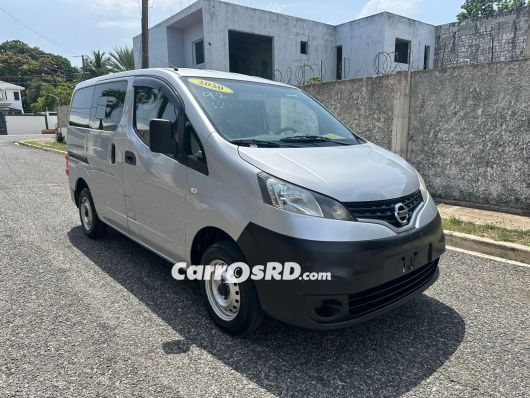 Nissan NV Minivan en venta