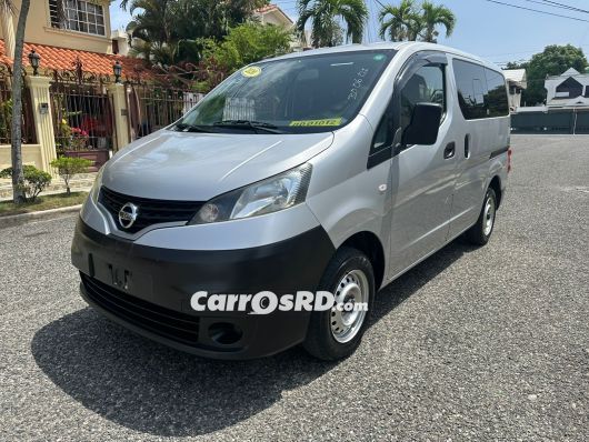 Nissan NV Minivan en venta