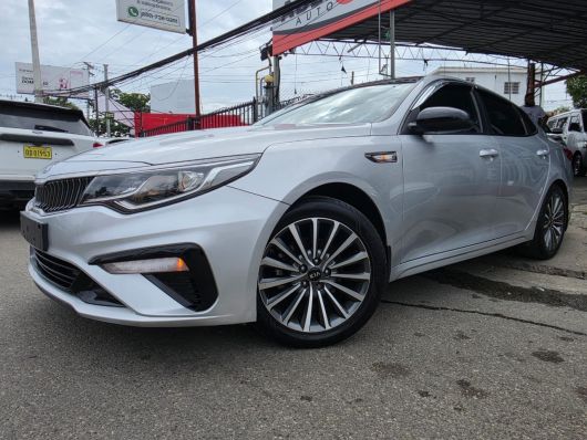 Kia K5 Deluxe