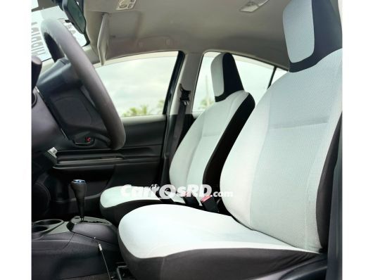Toyota Aqua Carros en venta