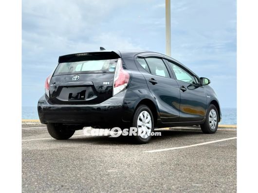 Toyota Aqua Carros en venta