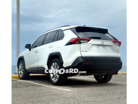 Toyota RAV4 Jeepeta en venta