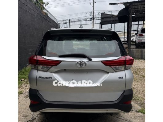 Toyota Rush Jeepeta en venta