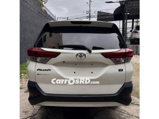 Toyota Rush Jeepeta en venta