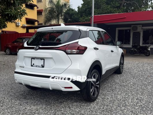 Nissan Kicks Jeepeta en venta