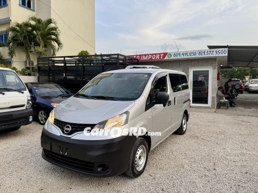 Nissan NV Furgoneta en venta