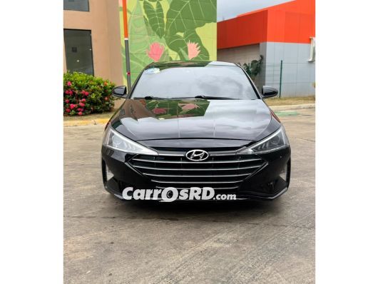 Hyundai Elantra Carros en venta