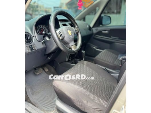 Suzuki SX4 Carros en venta