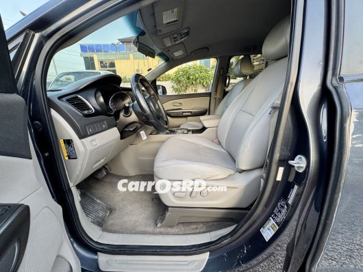 Kia Sedona Minivan en venta