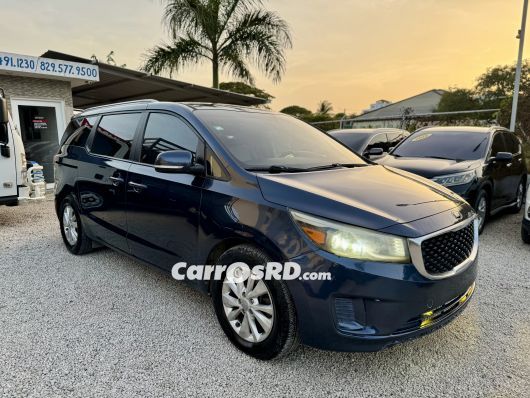 Kia Sedona Minivan en venta