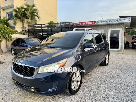 Kia Sedona Minivan en venta