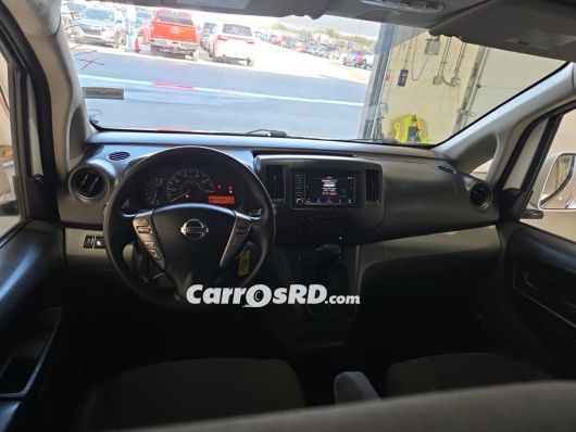 Nissan NV Minivan en venta