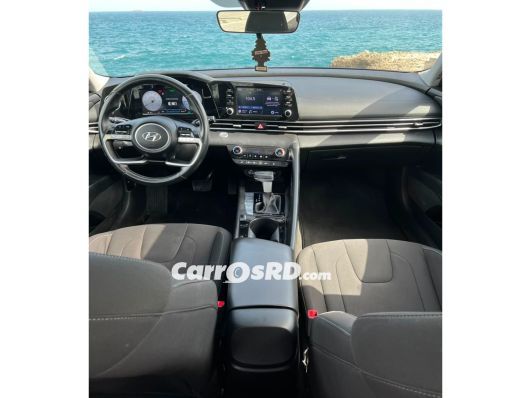 Hyundai Elantra Carros en venta
