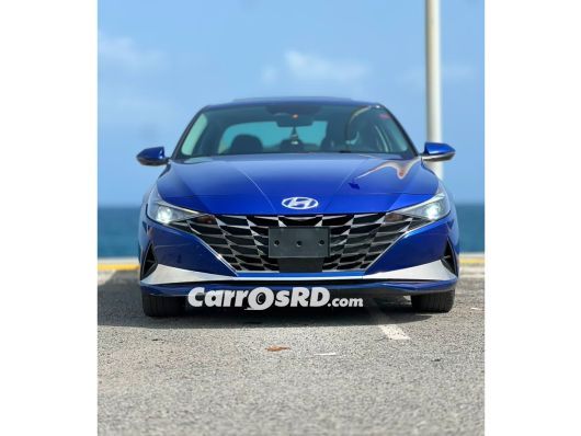 Hyundai Elantra Carros en venta