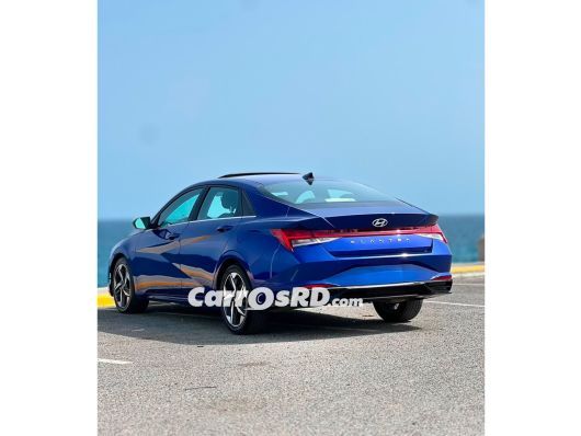 Hyundai Elantra Carros en venta