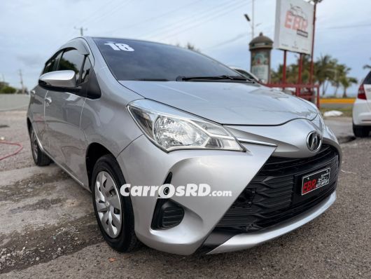 Toyota Vitz Carros en venta