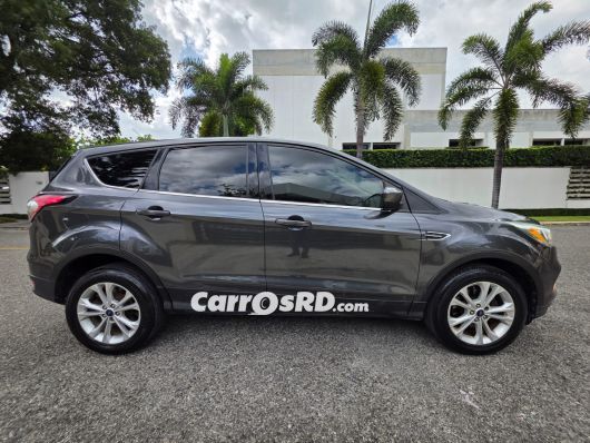 Ford Escape Jeepeta en venta