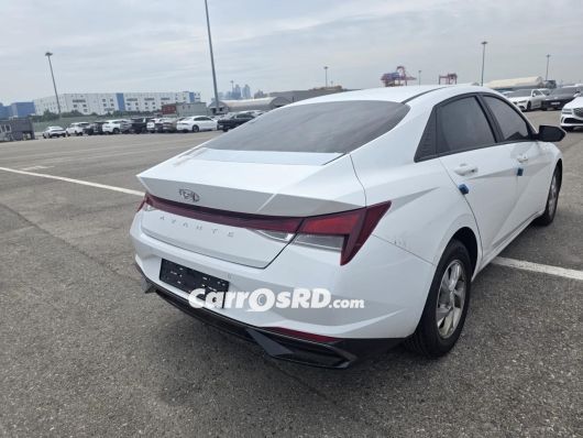 Hyundai Avante Carros en venta
