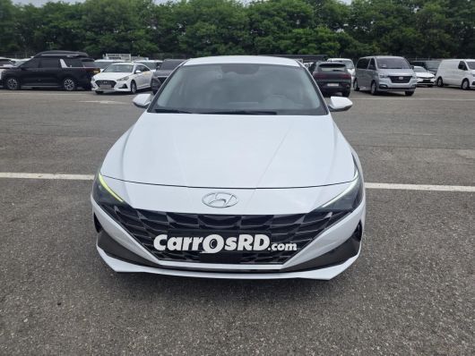 Hyundai Avante Carros en venta