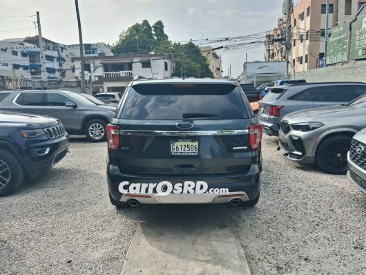 Ford Explorer Jeepeta en venta