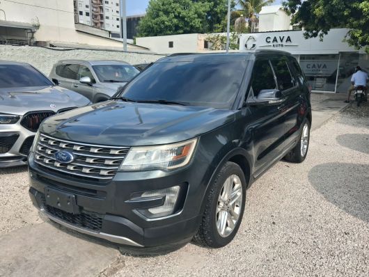 Ford Explorer XLT en venta