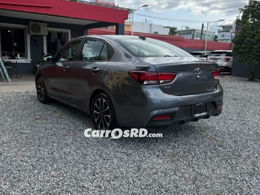 Kia Rio Carros en venta
