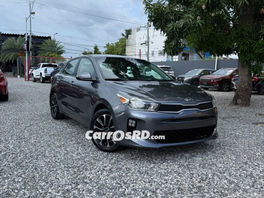 Kia Rio Carros en venta