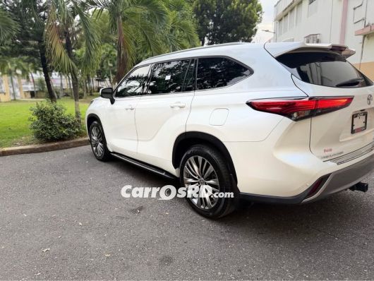Toyota Highlander Jeepeta en venta