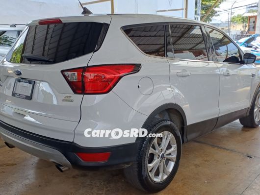 Ford Escape Jeepeta en venta