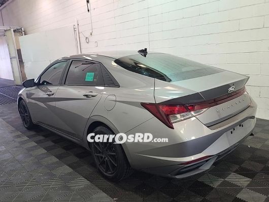 Hyundai Elantra Carros en venta