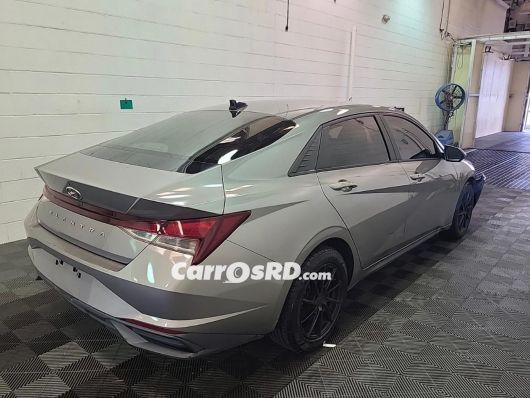 Hyundai Elantra Carros en venta