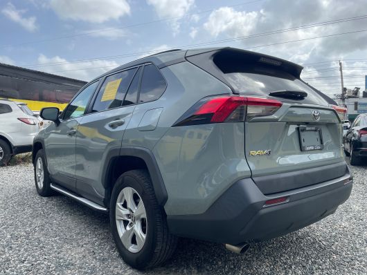Toyota RAV4 XLE