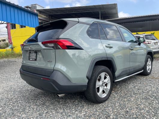 Toyota RAV4 XLE