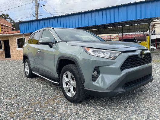 Toyota RAV4 XLE